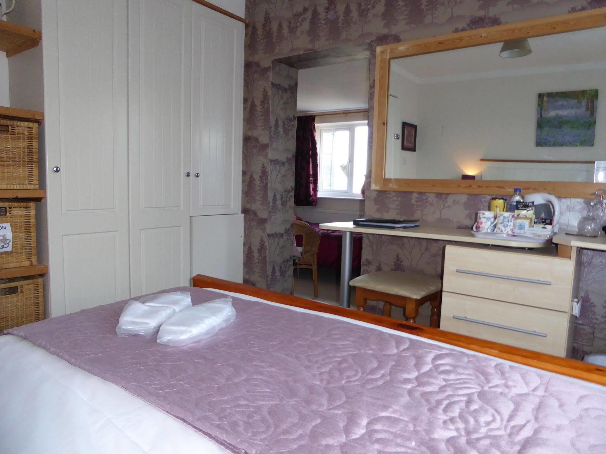 Dean Valley Panorama Bed & Breakfast Лидней Экстерьер фото